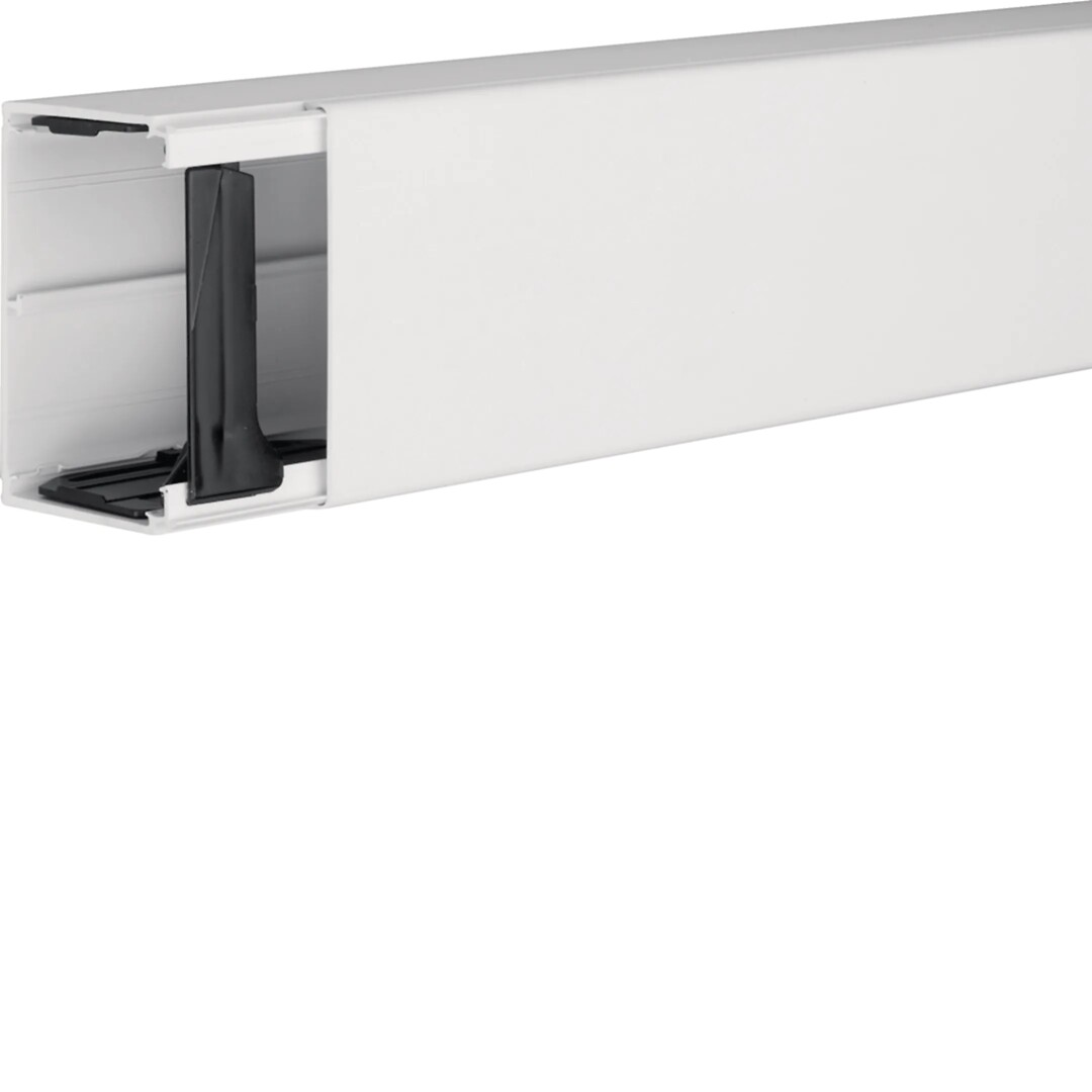 Asennuskanava halogeeniton LFH 60x90mm, liikenteenvalkoinen