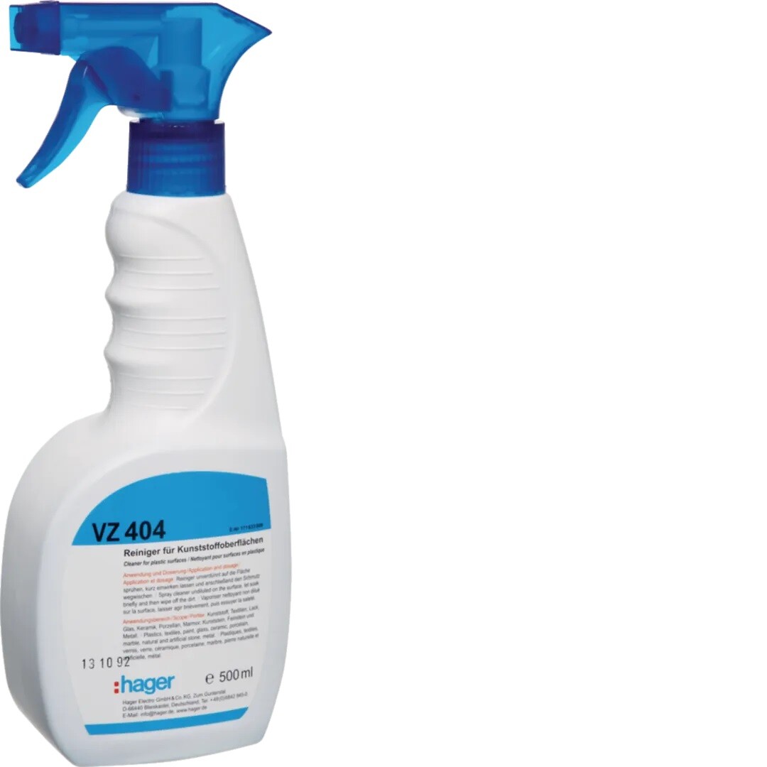 Puhdistusspray koteloiden muoviosien puhdistamiseen